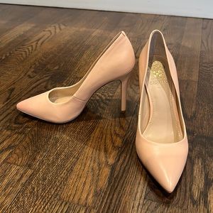 Vine Camuto nude/pink heels. Size 7.